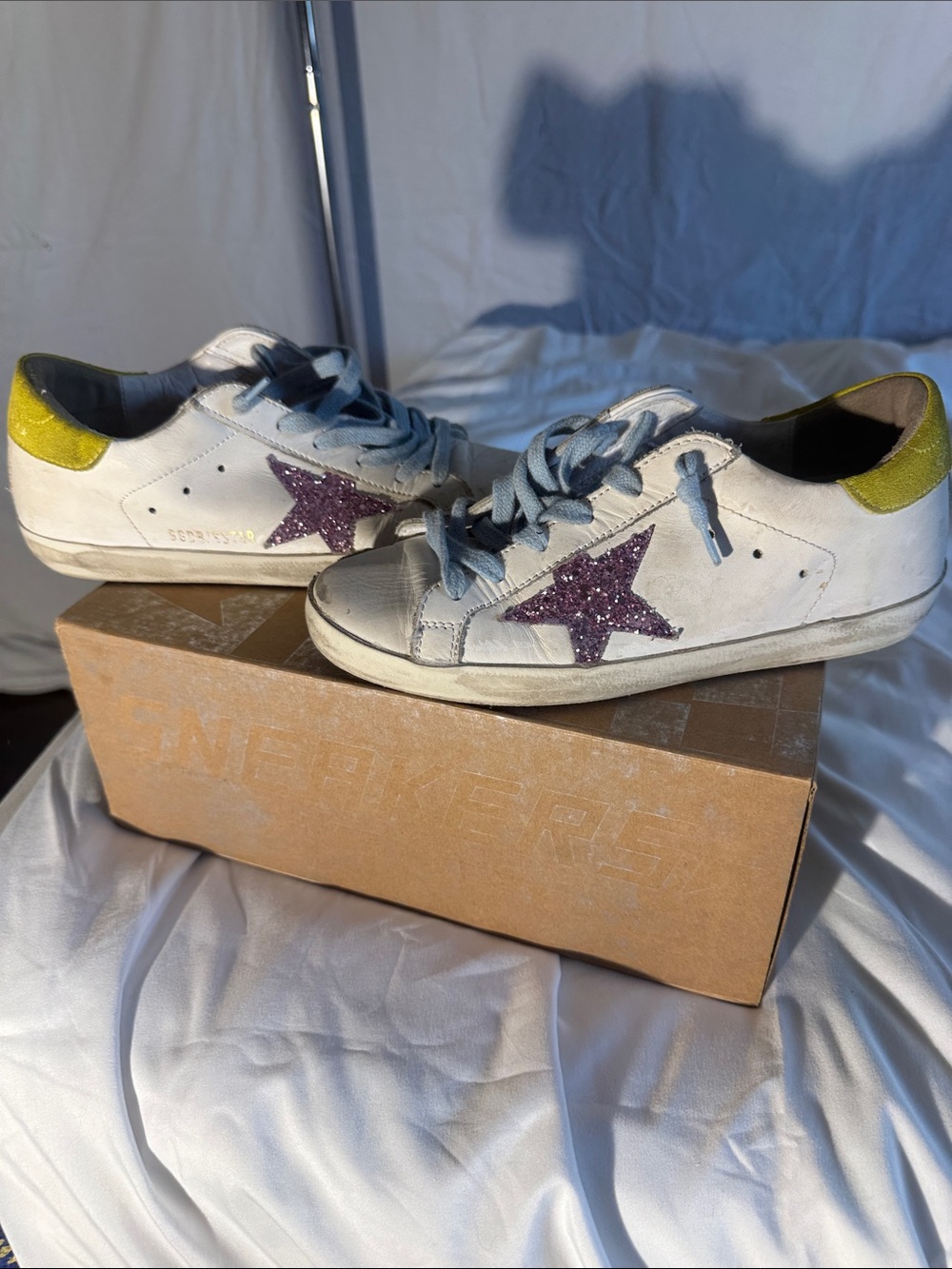 Golden Goose White Sneakers with Yellow Heel Tab and Purple Star - Picture 5 of 5